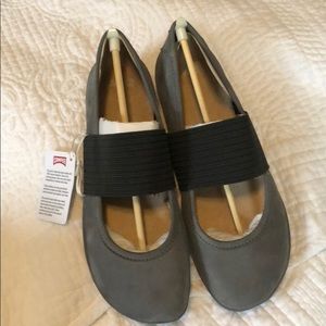 NWT Camper Right Nina 6